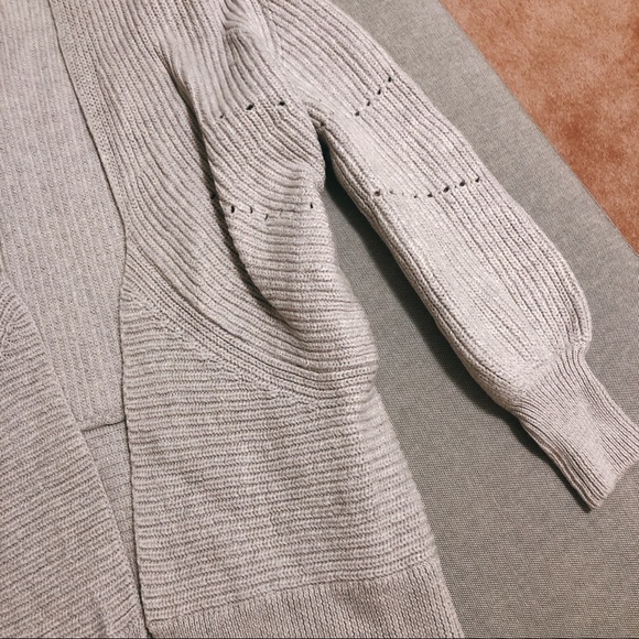 90% new Classic Wilfred Aritzia sweater - Picture 6 of 9